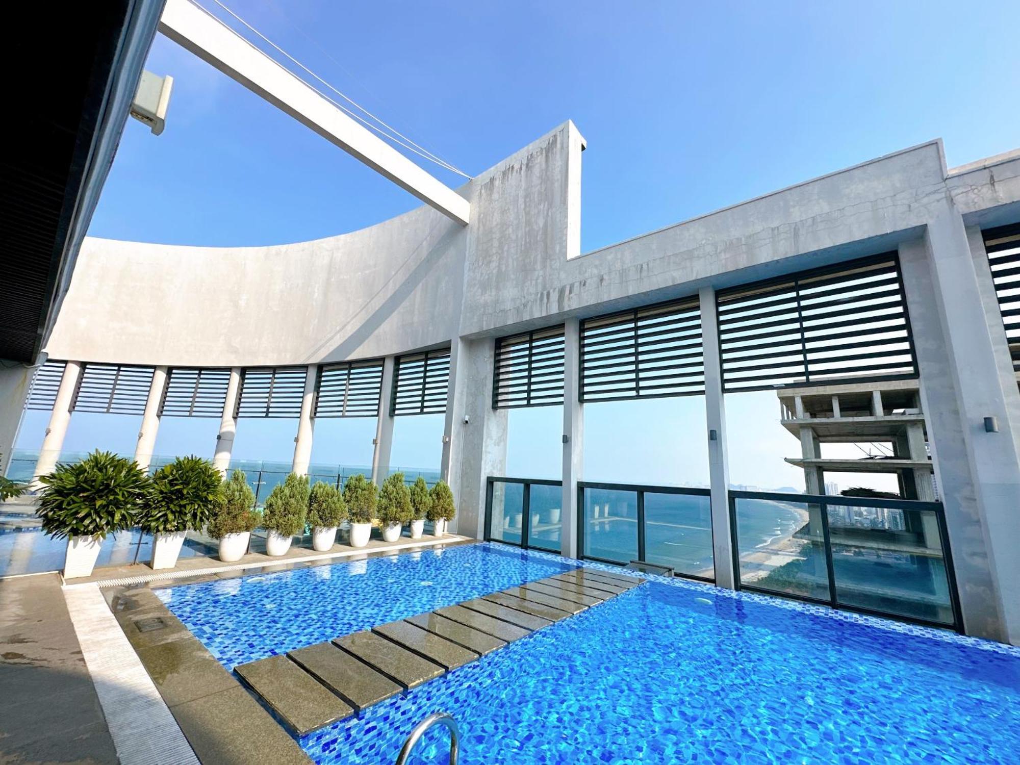 Luxury Apt Opposite Mykhe Beach Дананг Экстерьер фото