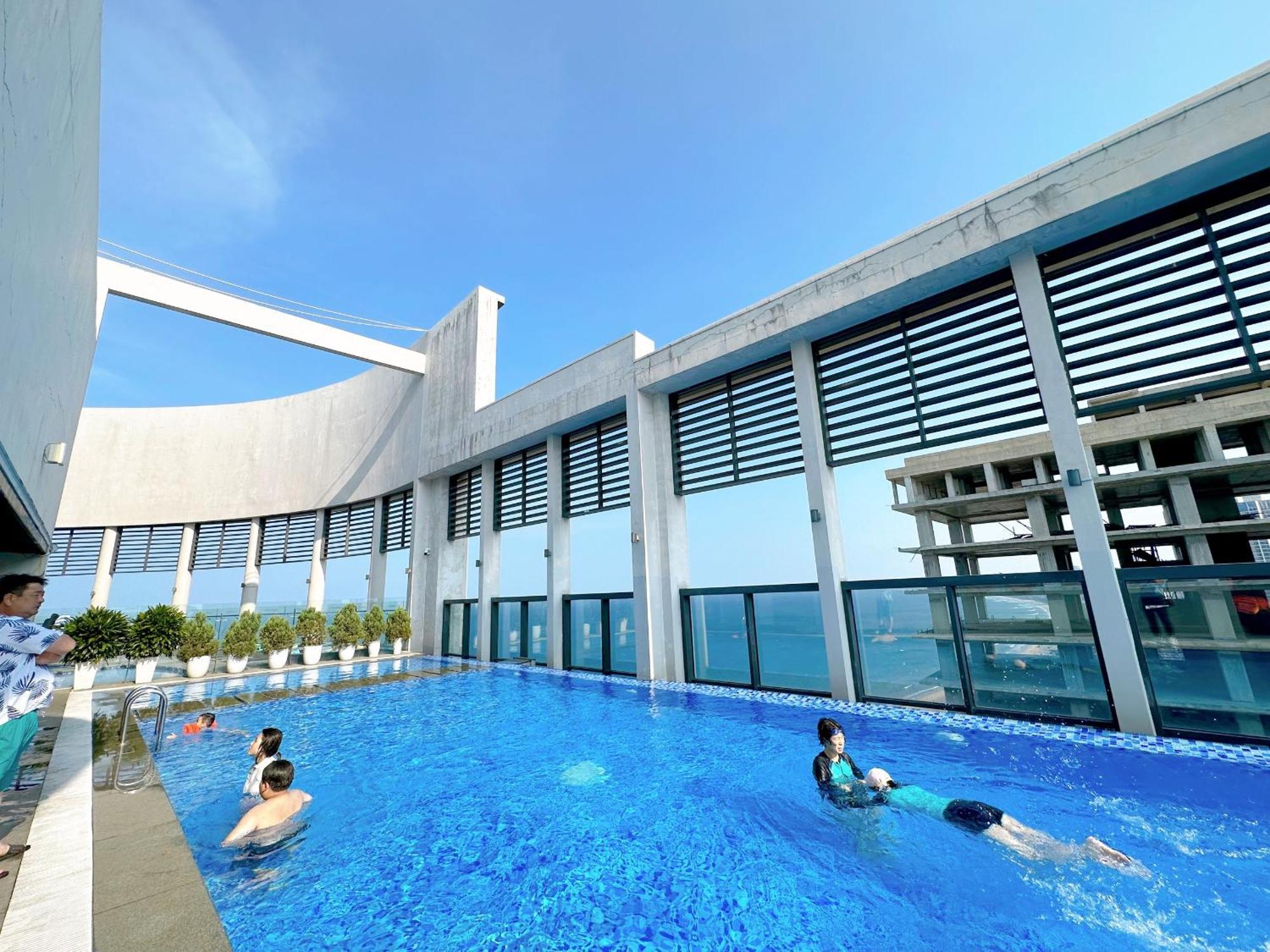 Luxury Apt Opposite Mykhe Beach Дананг Экстерьер фото
