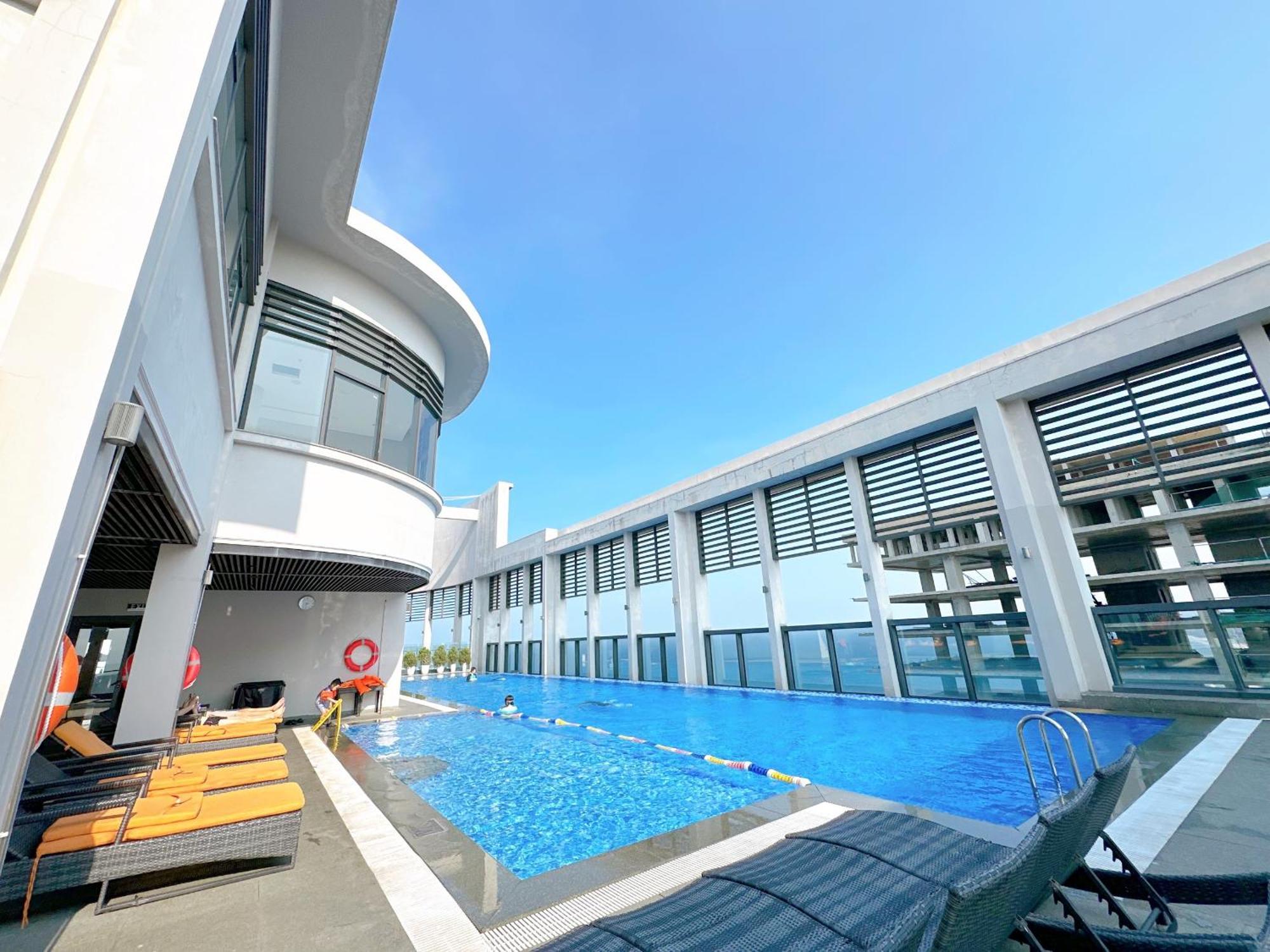 Luxury Apt Opposite Mykhe Beach Дананг Экстерьер фото