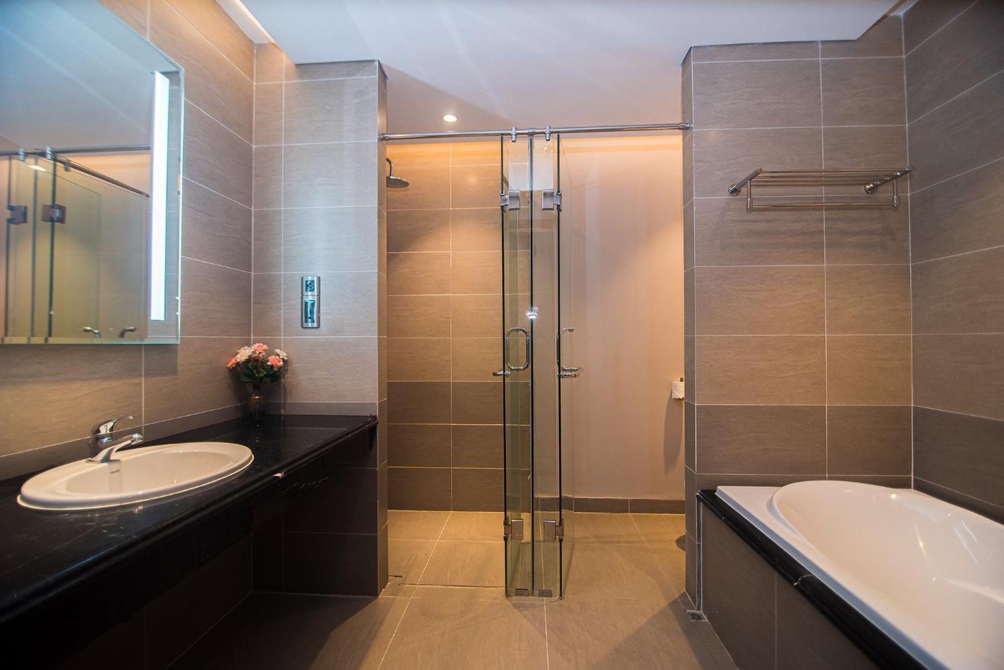 Luxury Apt Opposite Mykhe Beach Дананг Экстерьер фото