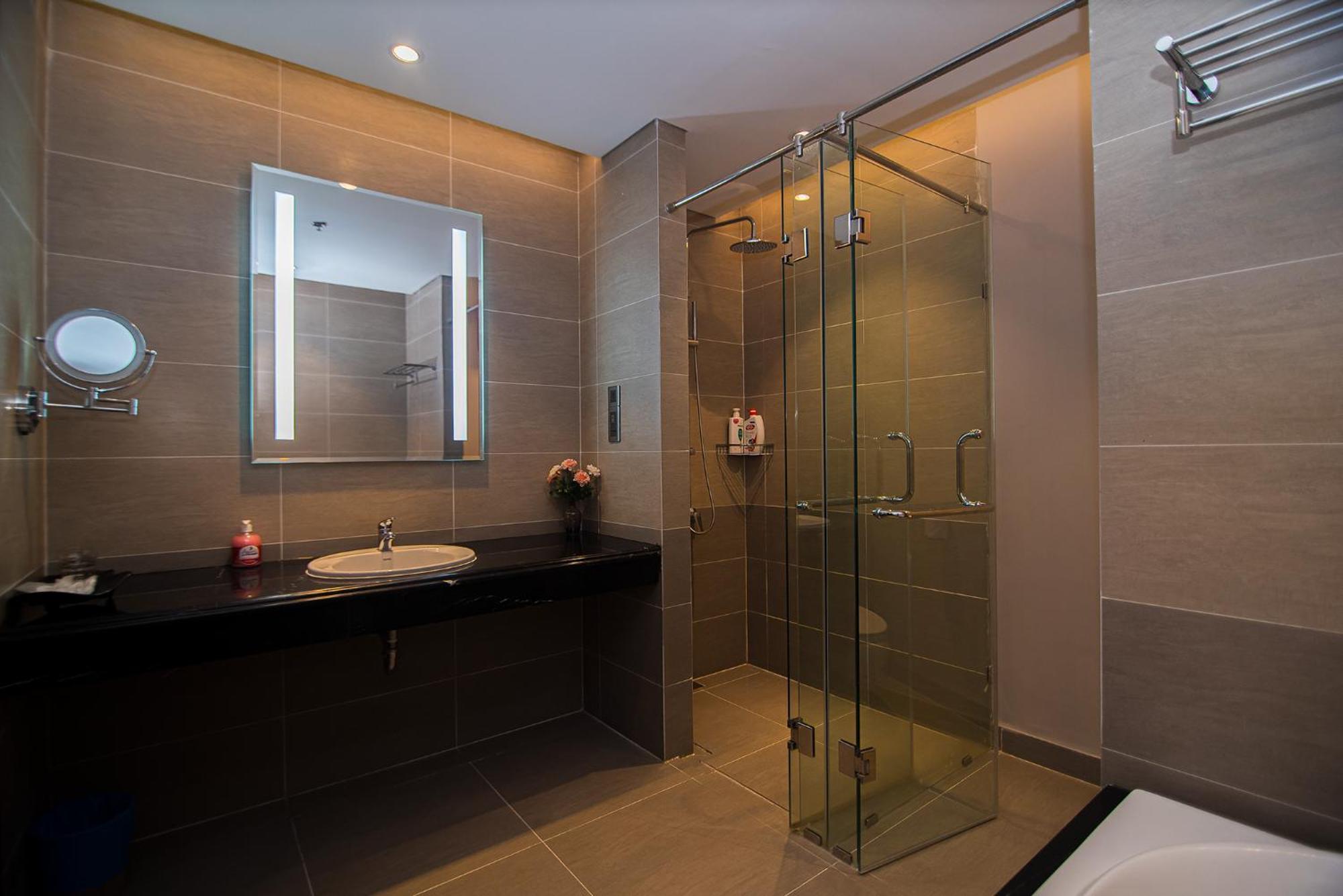 Luxury Apt Opposite Mykhe Beach Дананг Экстерьер фото